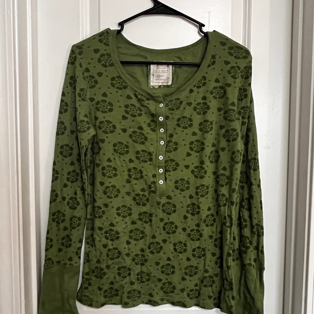 Old Navy Olive Floral Long Sleeve Tee